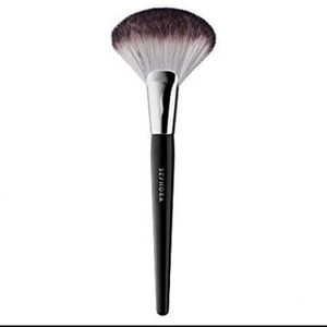 SEPHORA Collection PRO Featherweight Fan brush #92
